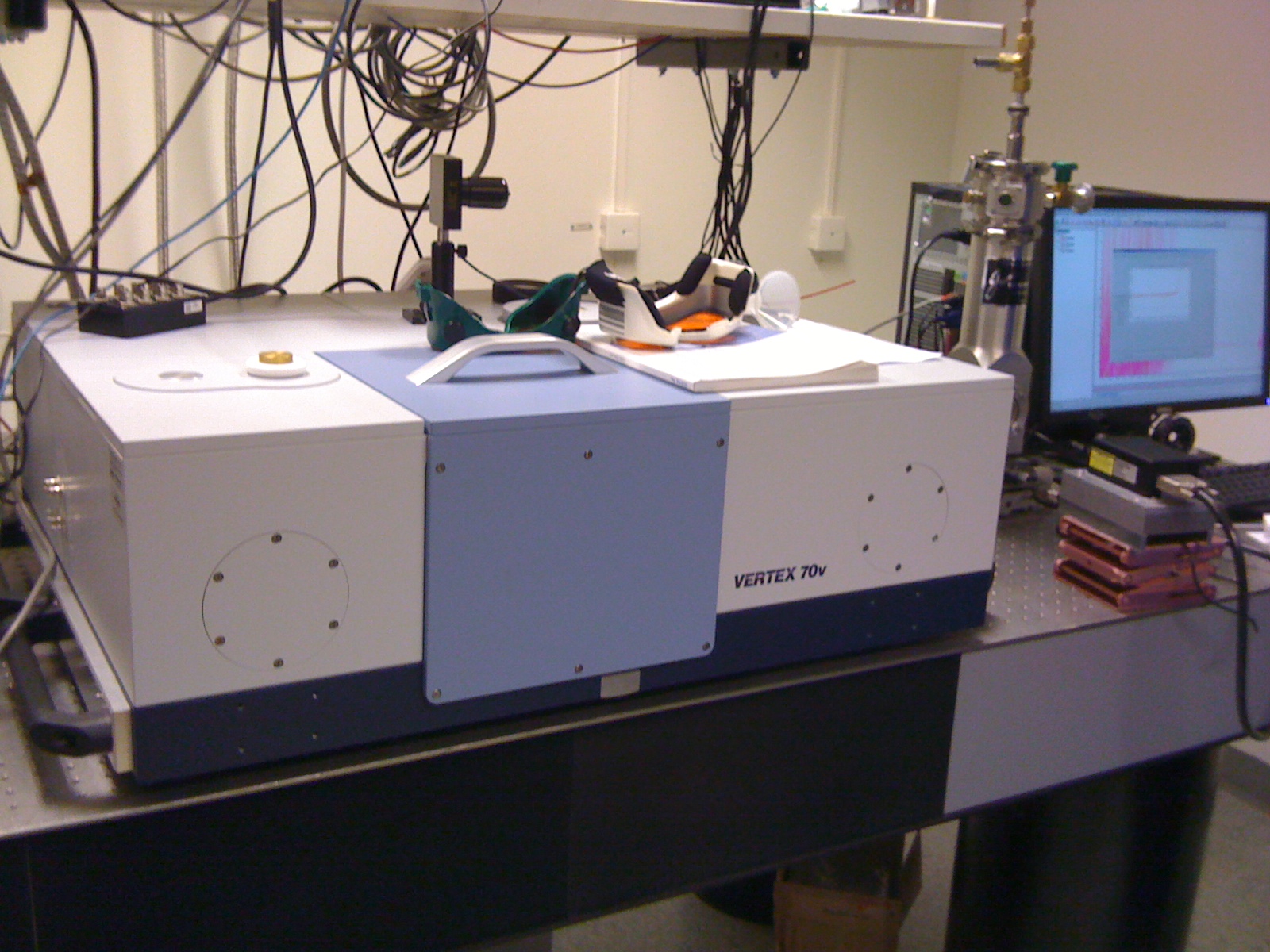 Picture of FTIR Spectrometer